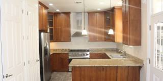 3 year new home with Granite, Stainless Applicances, Refrigerator, Microwave, Washer & Dryer, Hardwood and Carpeting Gallery 4