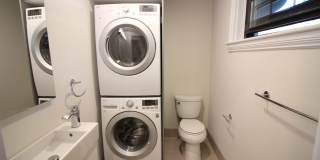 Stylish Fort Hill 5bd/2.5bath Gallery 11