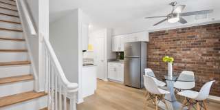 Monon Living Gallery 8