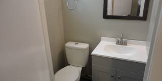 4 Bedroom/2 Bath located in Golf Club Manor Gallery 13