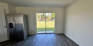 1242 AUTUMN STREET Gallery 5