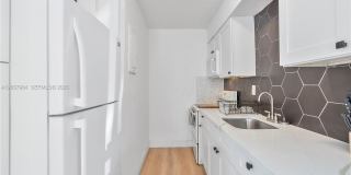 2380 NE 137th St Gallery 18