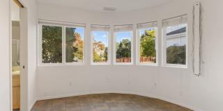 Beautiful 3 Bedroom 3 Bathroom Home With Stunning Views Gallery 15