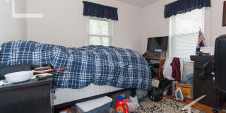 NO FEE!  Affordable Brighton 2 Bed Near T!  No Students, Sorry! Gallery 7