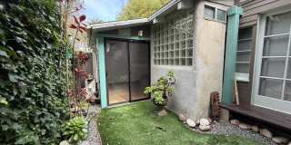Hidden Garden Retreat – A One-Bedroom Oasis in the Heart of Venice Gallery 33