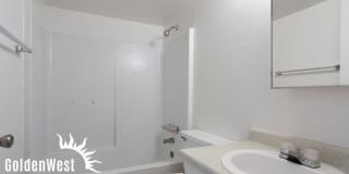 2209 West Belmont Avenue Gallery 13