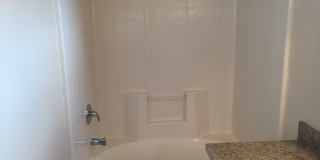 3+2 in Riverlakes - Ready Now!  PRICE REDUCTION - $2250 Rent Gallery 12