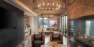 The Wayward Gallery 33