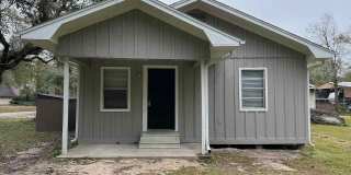 1100 Marshall Ln Gallery 1