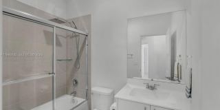 2425 SE 28TH DR Gallery 13