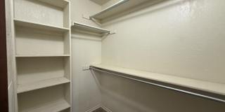 18509 Chestnut Oak Drive Gallery 25