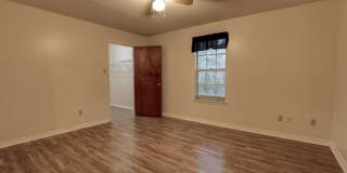 Spanish Fort Duplex Side B 2/1 with Bonus Room Gallery 12