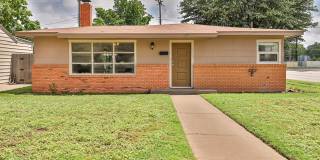 SPACIOUS 3/1/2 FOR LEASE CLOSE TO MEDICAL DISTRICT AND TEXAS TECH Gallery 1
