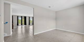 Panther Creek Family Home Gallery 6