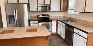 Move in SPECIAL - $500 off your first month's rent!!! Gallery 1