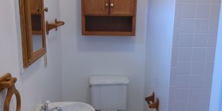 Little Italy Carriage House offering A/C and Laundry Gallery 8
