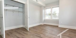 Fantastic, Newly renovated 4-bd/2 ba with Laundry Gallery 11