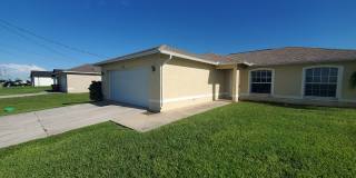 Charming 3-bedroom, 2-bathroom Single Family Home MOVE IN SPECIAL 50% OFF FIRST MONTH! Gallery 1