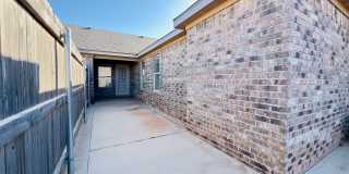 PRE-LEASING FOR JUNE OR JULY! Spacious 3-Bedroom Townhouse Near Texas Tech Gallery 23