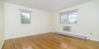 922 Shippan Avenue unit: 1 Gallery 11