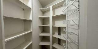 116 HOLMES PLACE Gallery 8
