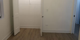 4731 North Western Avenue Gallery 15