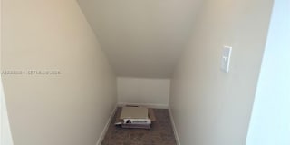 14020 NE 3rd Ct Gallery 11