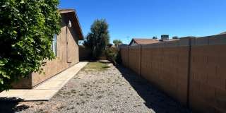 Charming 3-Bedroom Home with Wood Flooring and Large Yard in Yuma Gallery 30