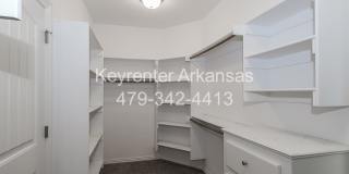 Gorgeous 3 bed/3 bath home in great Bentonville neighborhood Gallery 21