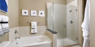 Luxembourg Gallery 22