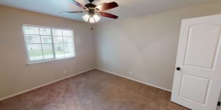 Metro Plex Apartments Gallery 9
