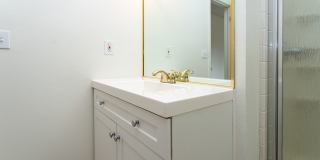 Beautifully Maintained Townhome with Fantastic Amenities Gallery 23