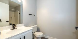 The Landings at Steele Creek Apartments Gallery 20