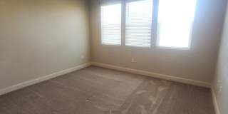3 bed 2 bath Townhome for rent, small dog under 20 lbs allowed! Gallery 18