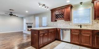 BEAUTIFUL HOME LOCATED ON TOLSON ROAD! Gallery 8