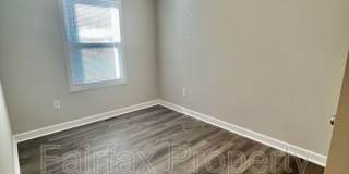 721 Liberty Street Gallery 15