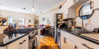 1060 N Hermitage Avenue Gallery 7