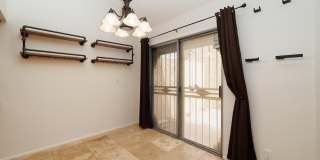 3807 N 30th Street Gallery 12