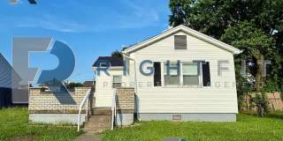 Cottage with a large porch Gallery 1