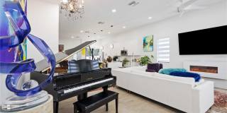 7520 N COOLIDGE AVENUE Gallery 5