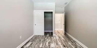 5170 Burlington Ave Gallery 14