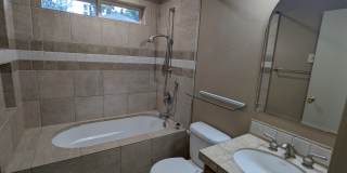 425 SE McKiknley Avenue, #1 & #2 - 1 Gallery 38