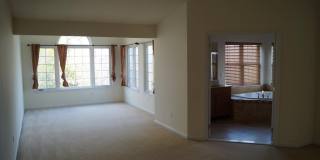 25575 AMERICA Square Gallery 65