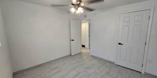 511 N Iroquois  Ave Gallery 23