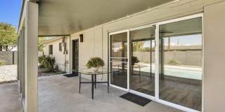 1986 E Palmcroft Drive Gallery 16