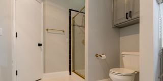 Luxurious Oasis with Poolside Serenity: Discover 17300 Zinc Drive, Edmond Gallery 22