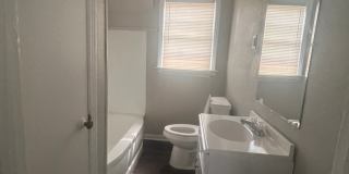 Newly Renovated Unit in Heart of Memphis Gallery 9