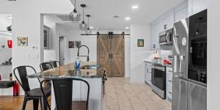 100 Bayou Point Gallery 12