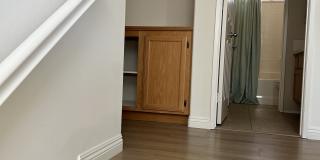 319 West Shoshone Street Gallery 10