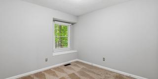 3909 King Edward Court Gallery 18
